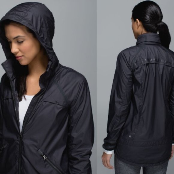 lululemon athletica Jackets & Blazers - Lululemon Black Miss Misty jacket 10 Rain DWR